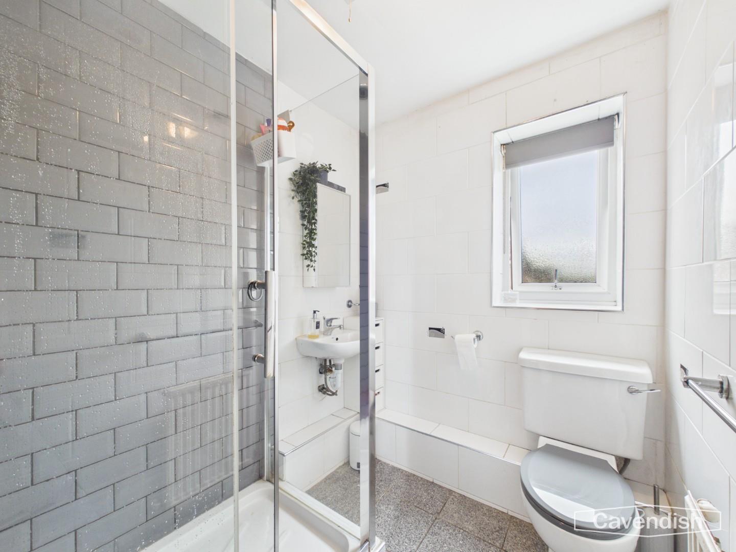 Lupin Drive, Huntington, Chester - EN-SUITE SHOWER ROOM