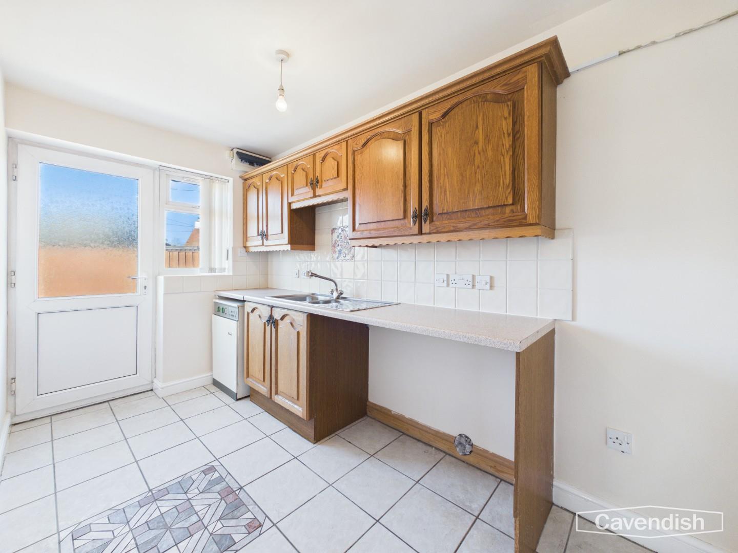 Gegin Lane, Croeshowell, Llay - UTILITY ROOM