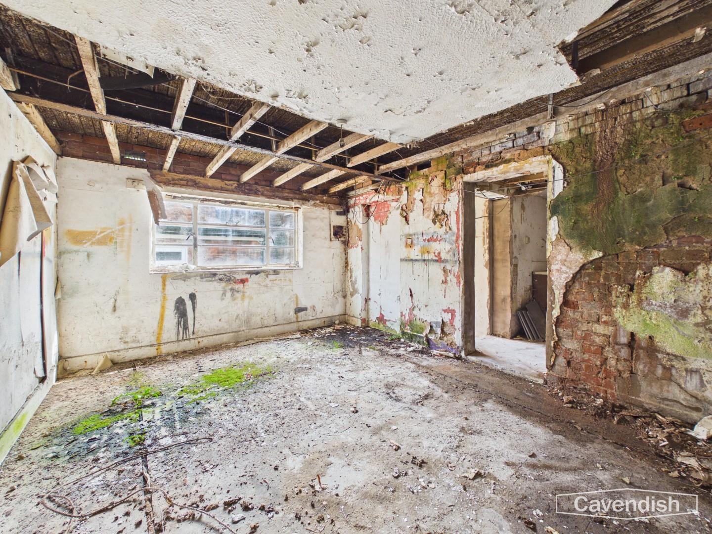 Victoria Road, Chester - GARAGE