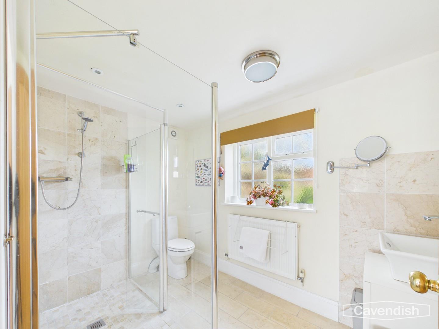 Picton Gorse Lane, Picton, Chester - En suite shower Room