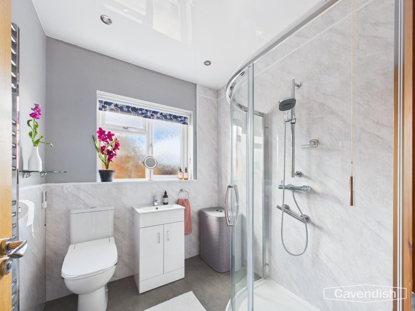Manor Drive, Great Boughton, Chester - Bathroom 2