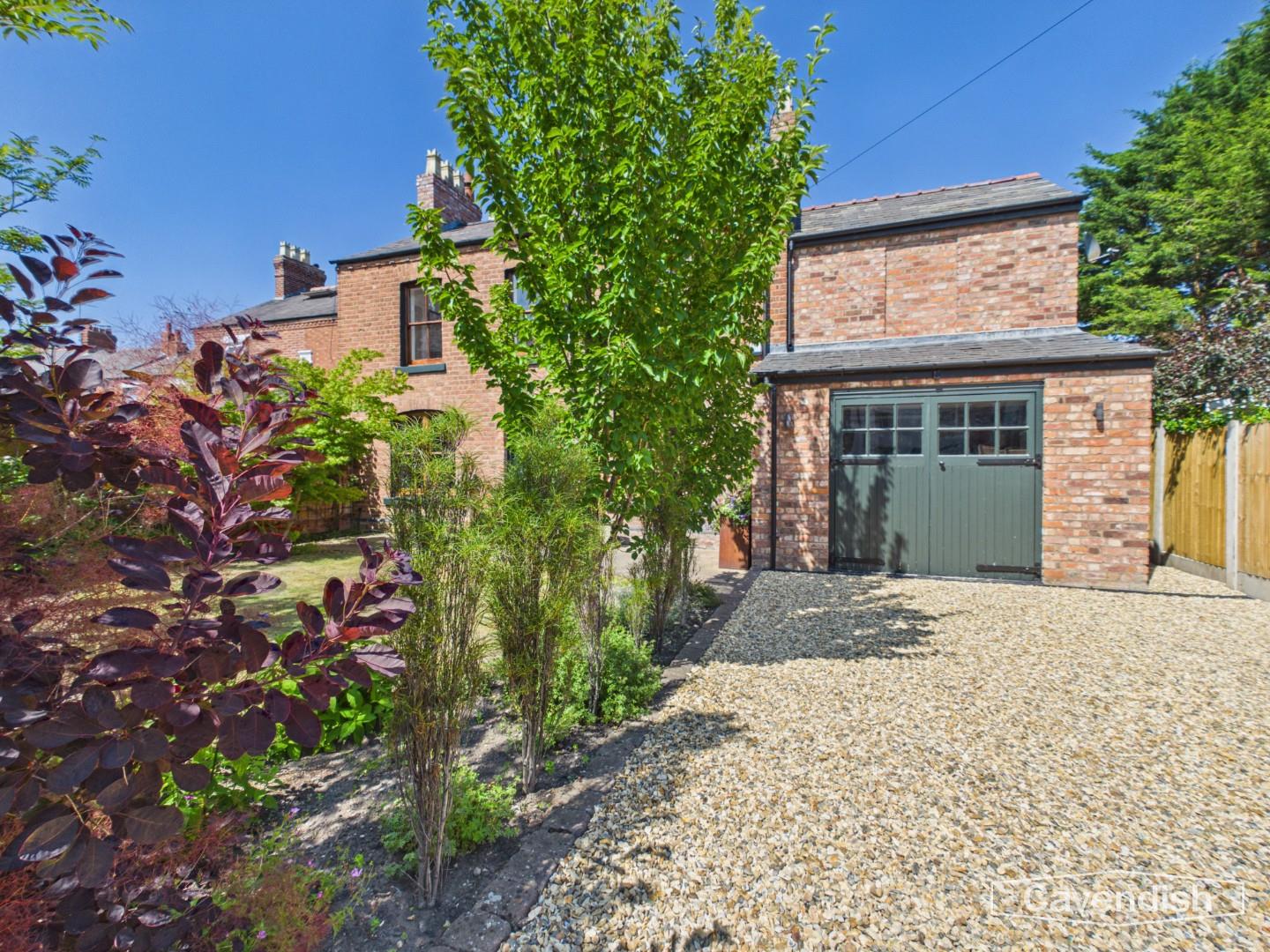 Becketts Lane, Boughton, Chester - OUTSIDE FRONT