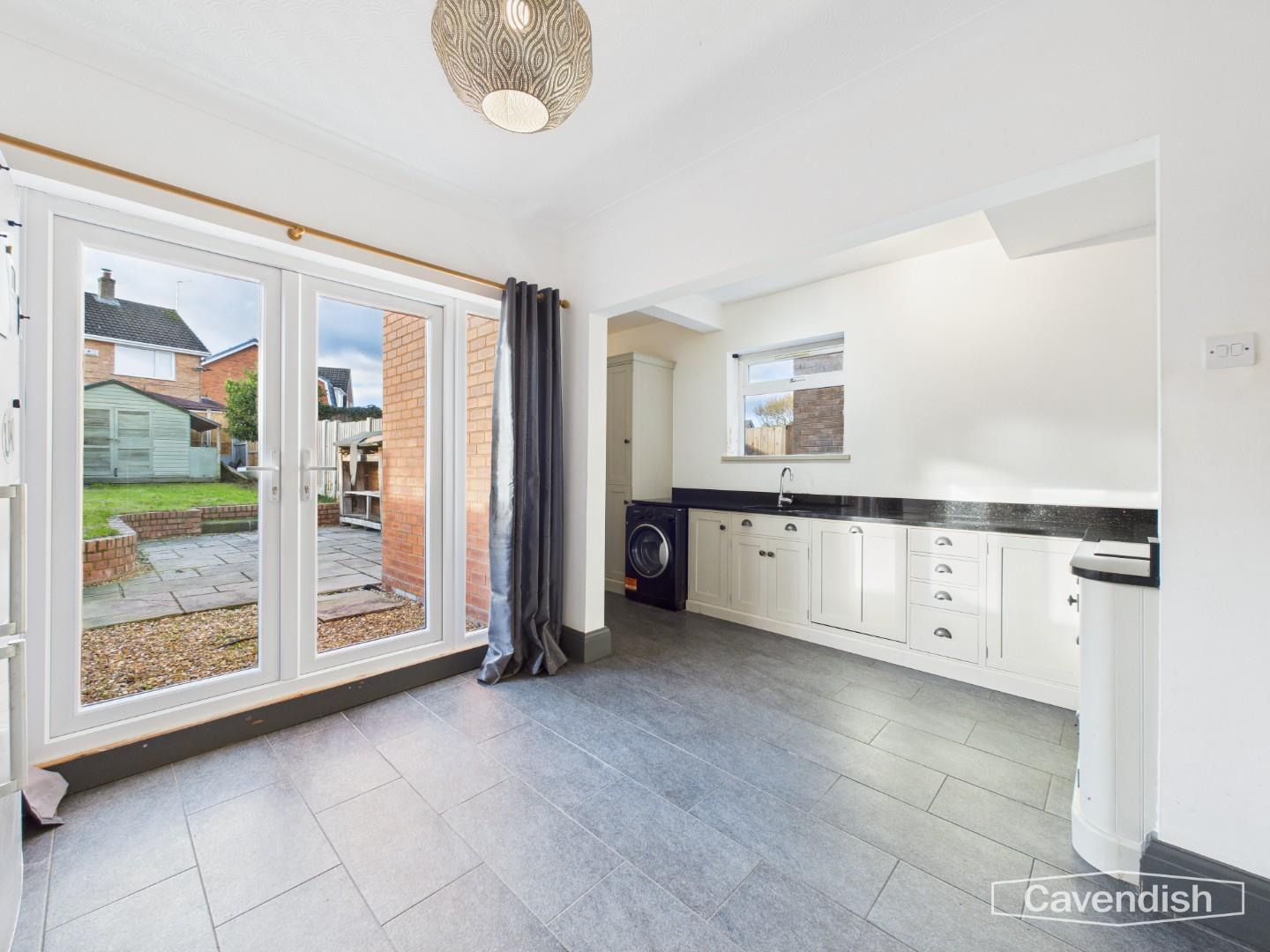 Chester Road, Little Sutton, Ellesmere Port - KITCHEN/DINING AREA