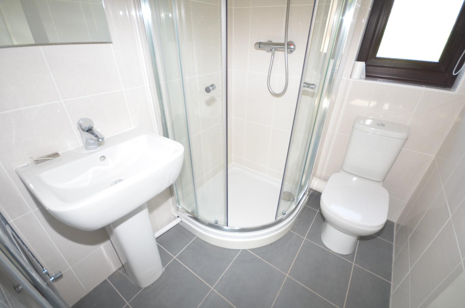 Tushingham Close, Great Boughton, Chester - Ensuite