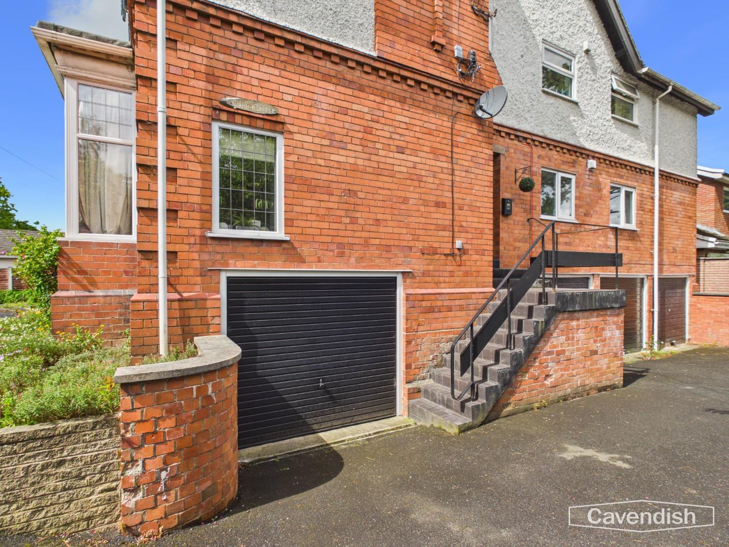 Lache Lane, Chester - GARAGE