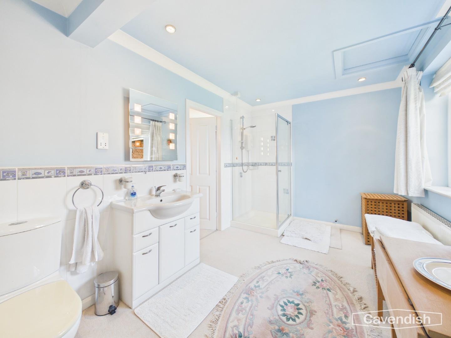 Upton Lane, Upton, Chester - SHOWER ROOM