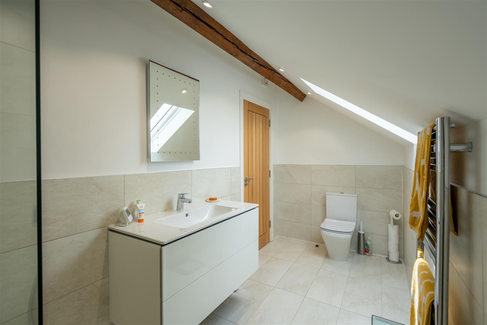 The Green, Poulton, Chester - WET SHOWER ROOM