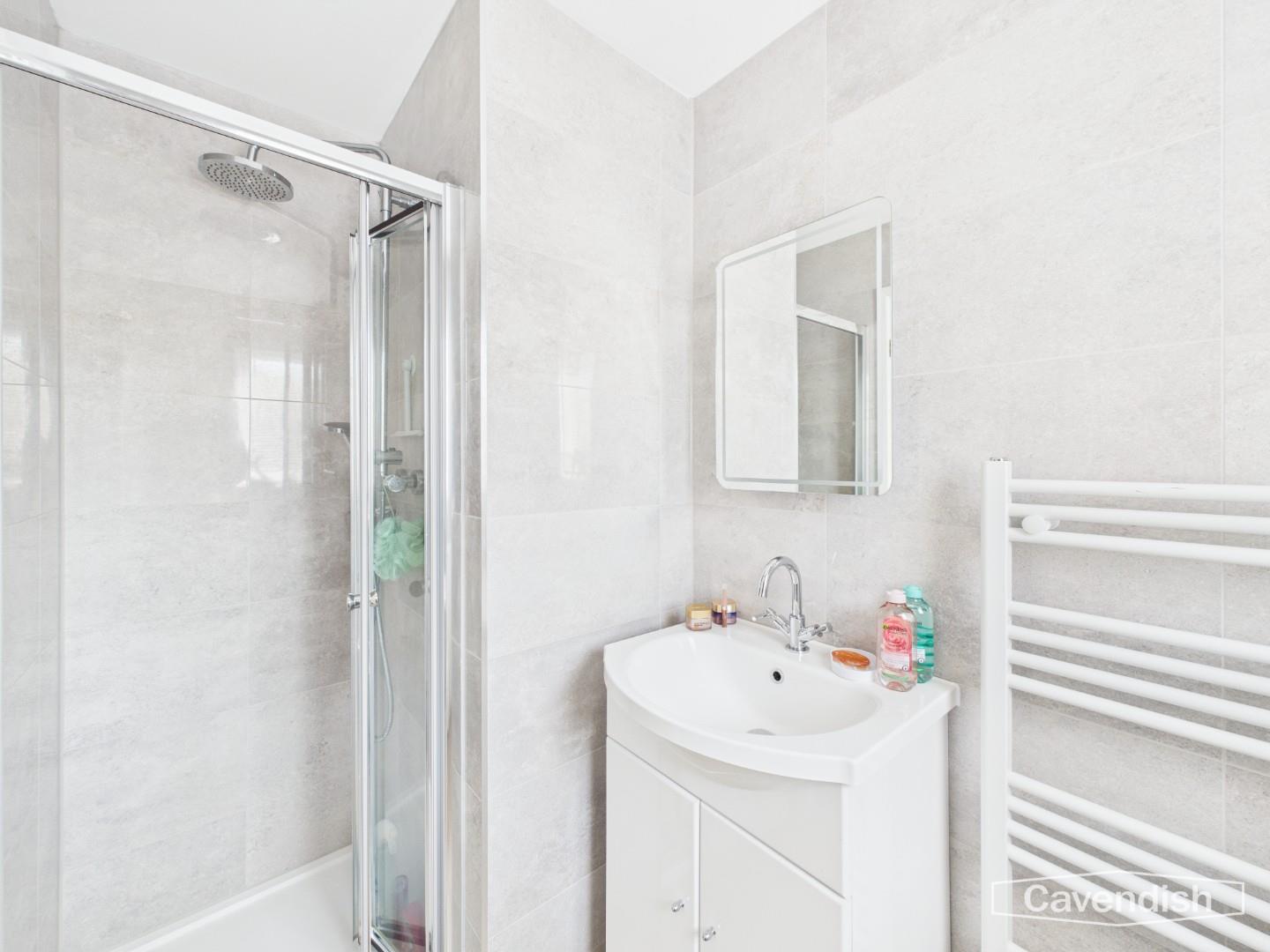 Thornhill Close, Broughton, Chester - EN-SUITE SHOWER ROOM