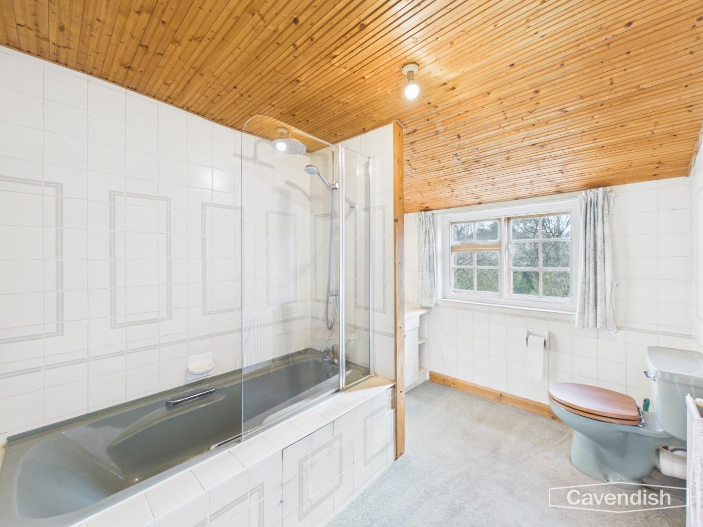 Pepper Street, Christleton, Chester - FAMILY BATHROOM