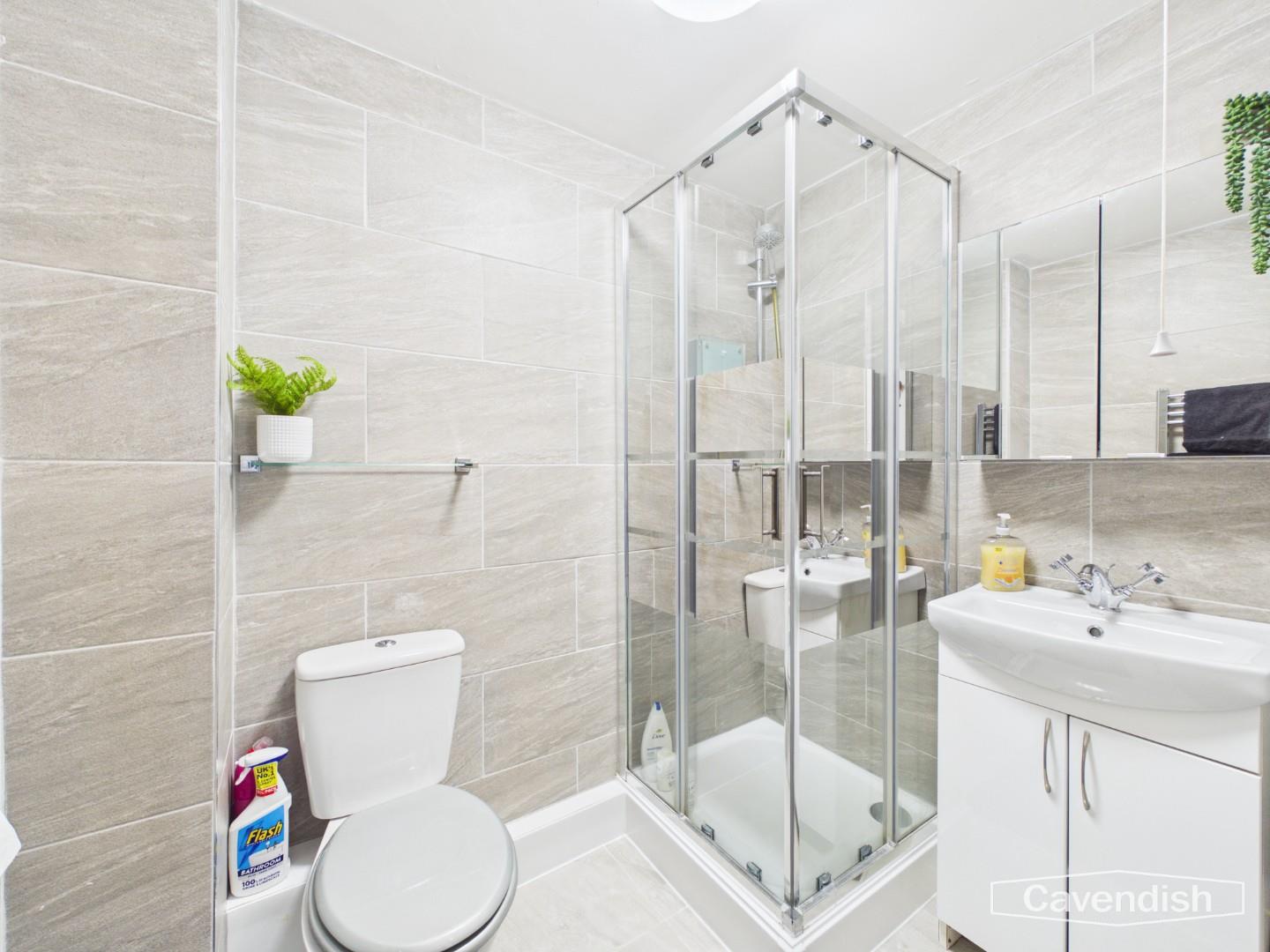 Gawer Park, Chester - EN-SUITE SHOWER ROOM