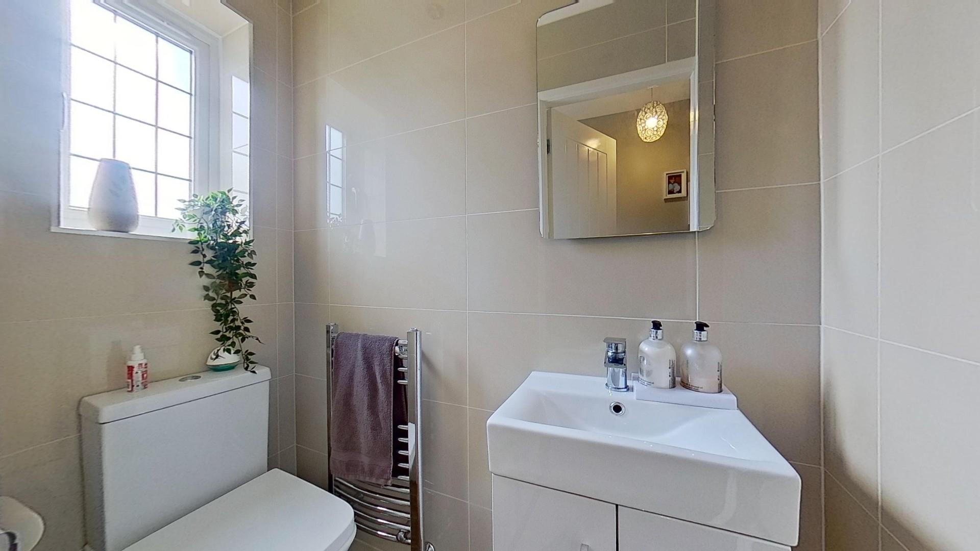 Courtney Road, Saltney, Chester - DOWNSTAIRS WC