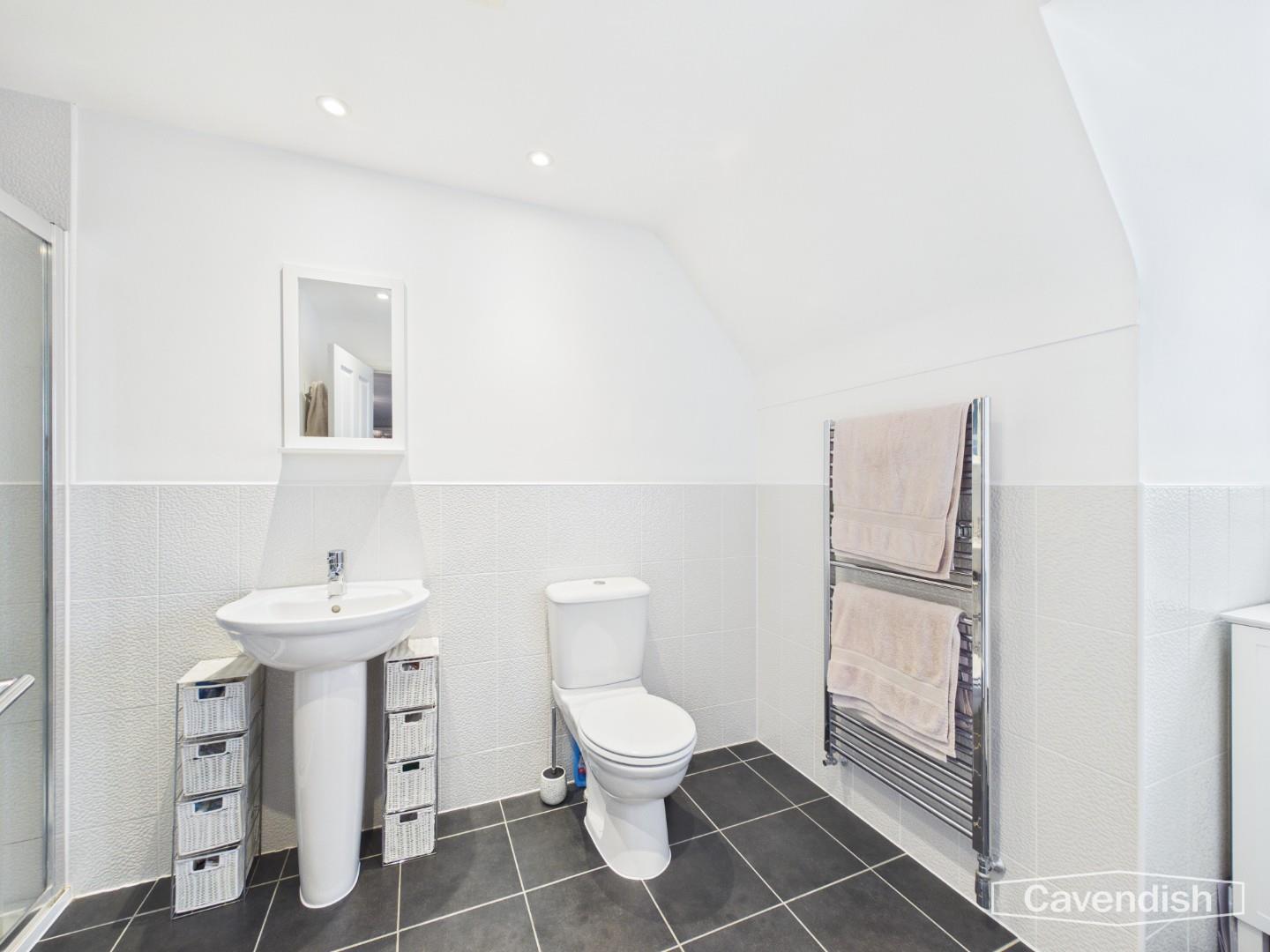 Green Howards Road, Saighton, Chester - EN-SUITE SHOWER ROOM