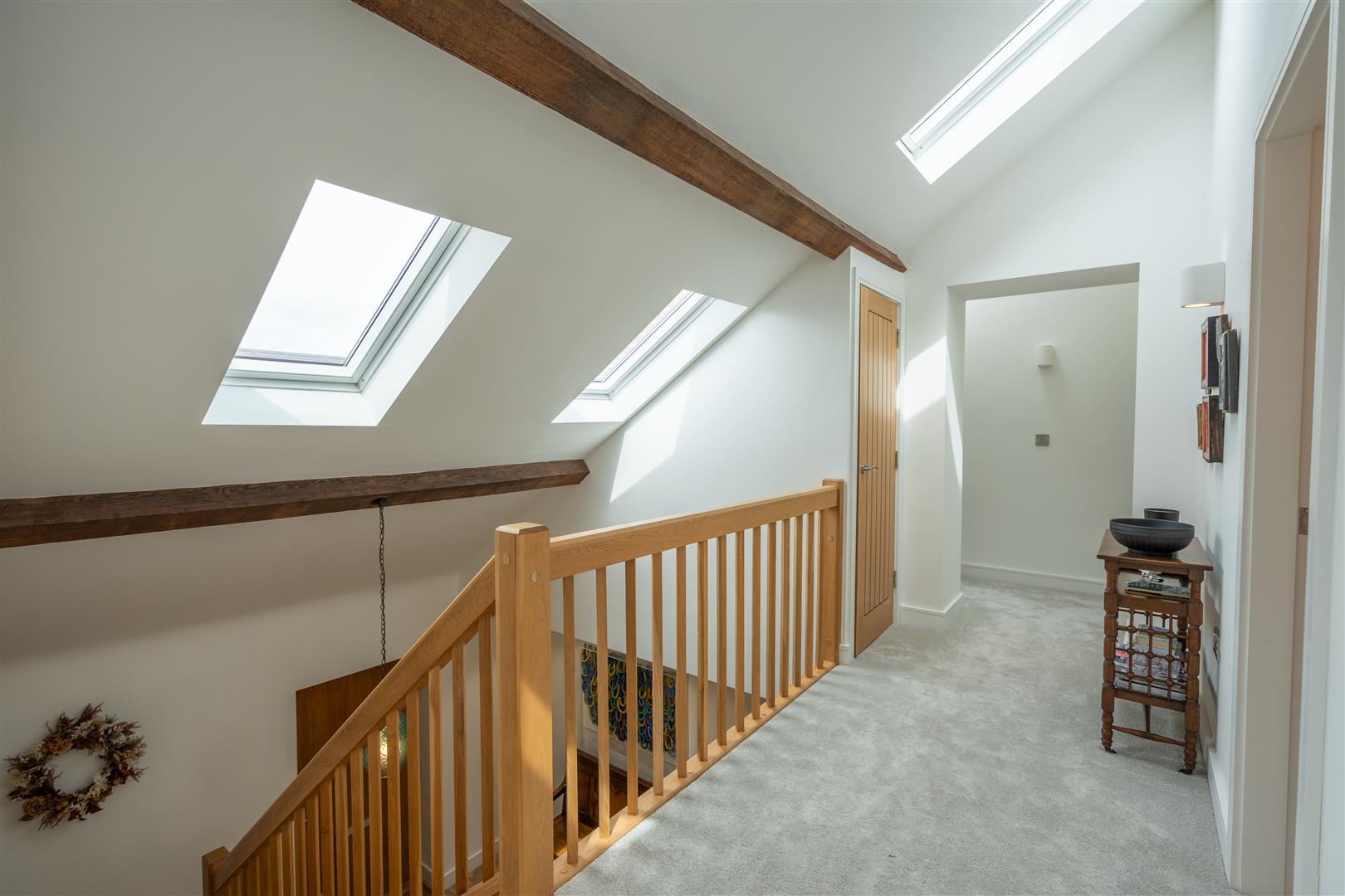 The Green, Poulton, Chester - FIRST FLOOR LANDING