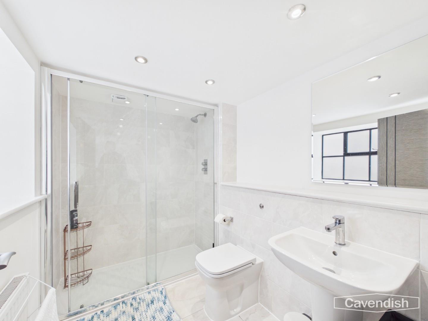 Pierpoint Court, Chester - EN-SUITE SHOWER ROOM