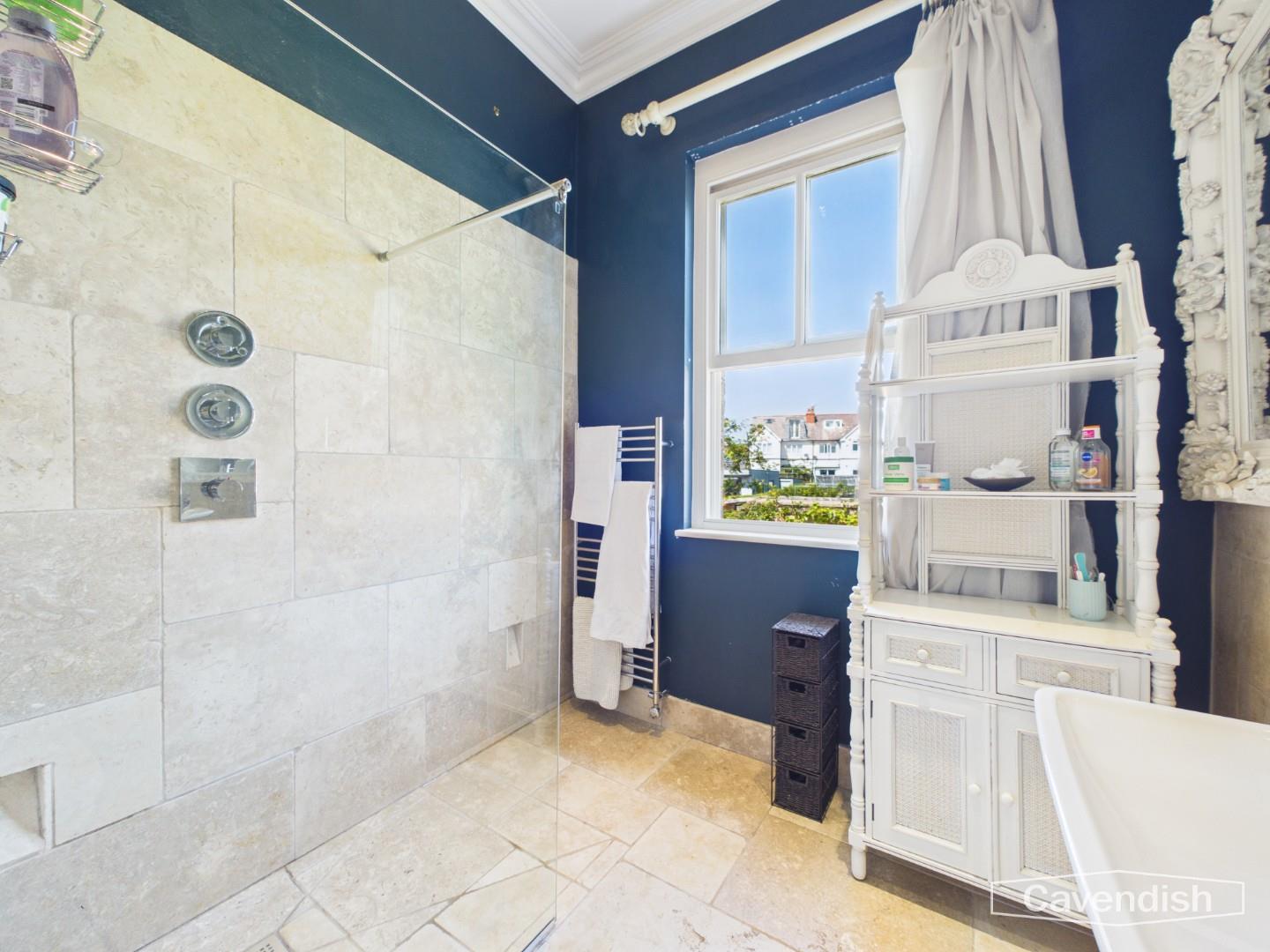 Becketts Lane, Boughton, Chester - SHOWER ROOM