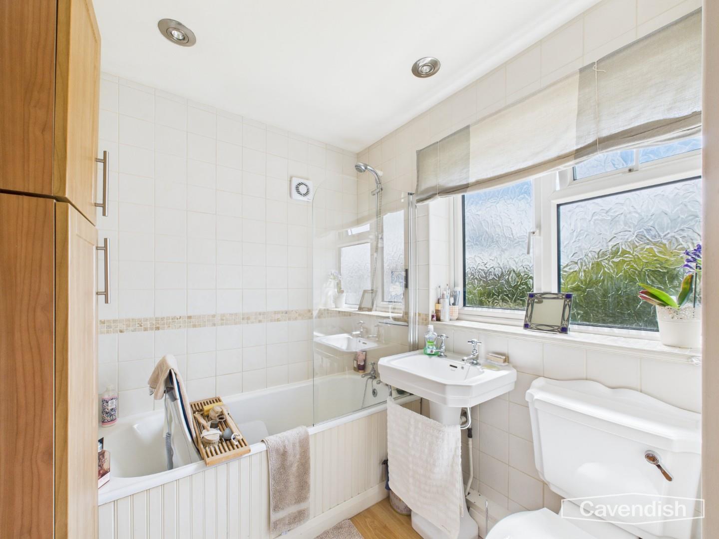 Lache Hall Crescent, Chester - Bathroom