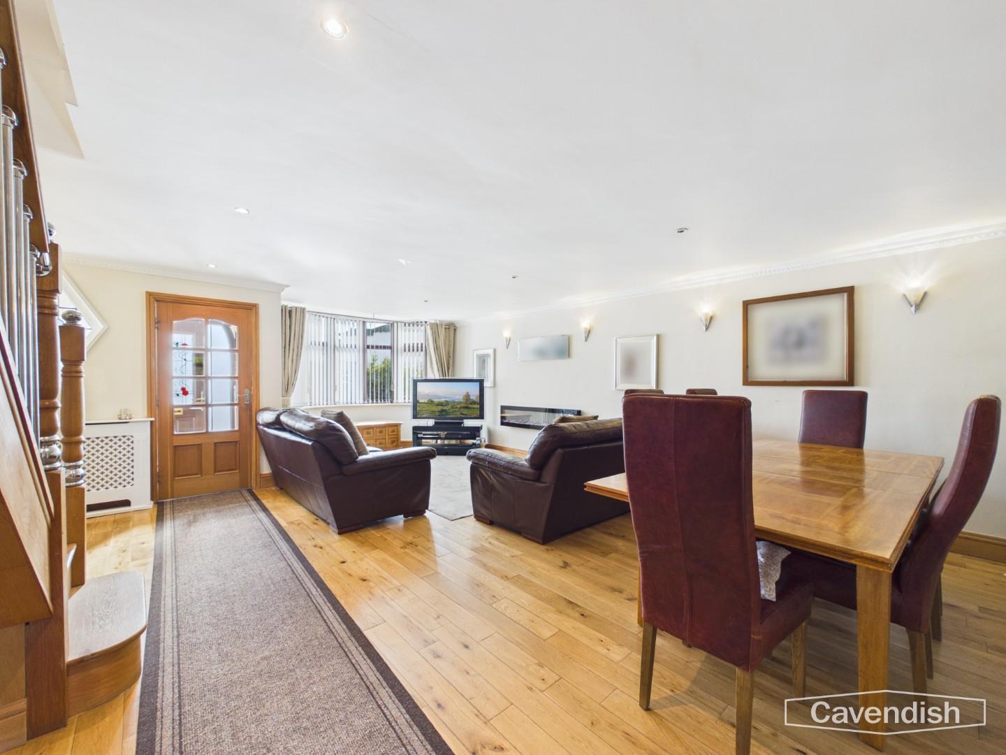 Totland Grove, Newton, Chester - LIVING ROOM/DINING AREA