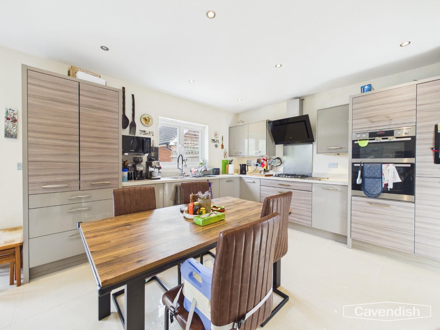 Overlea Drive, Hawarden - DINING KITCHEN