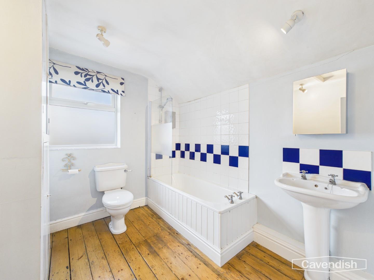 Bachelors Lane, Boughton, Chester - BATHROOM