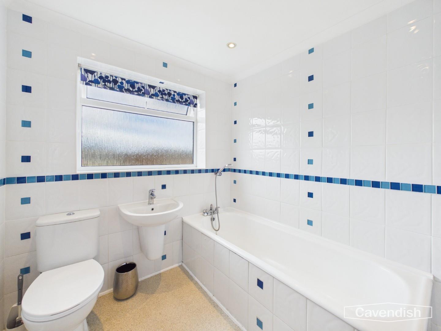 Radnor Drive, Westminster Park, Chester - FAMILY BATHROOM