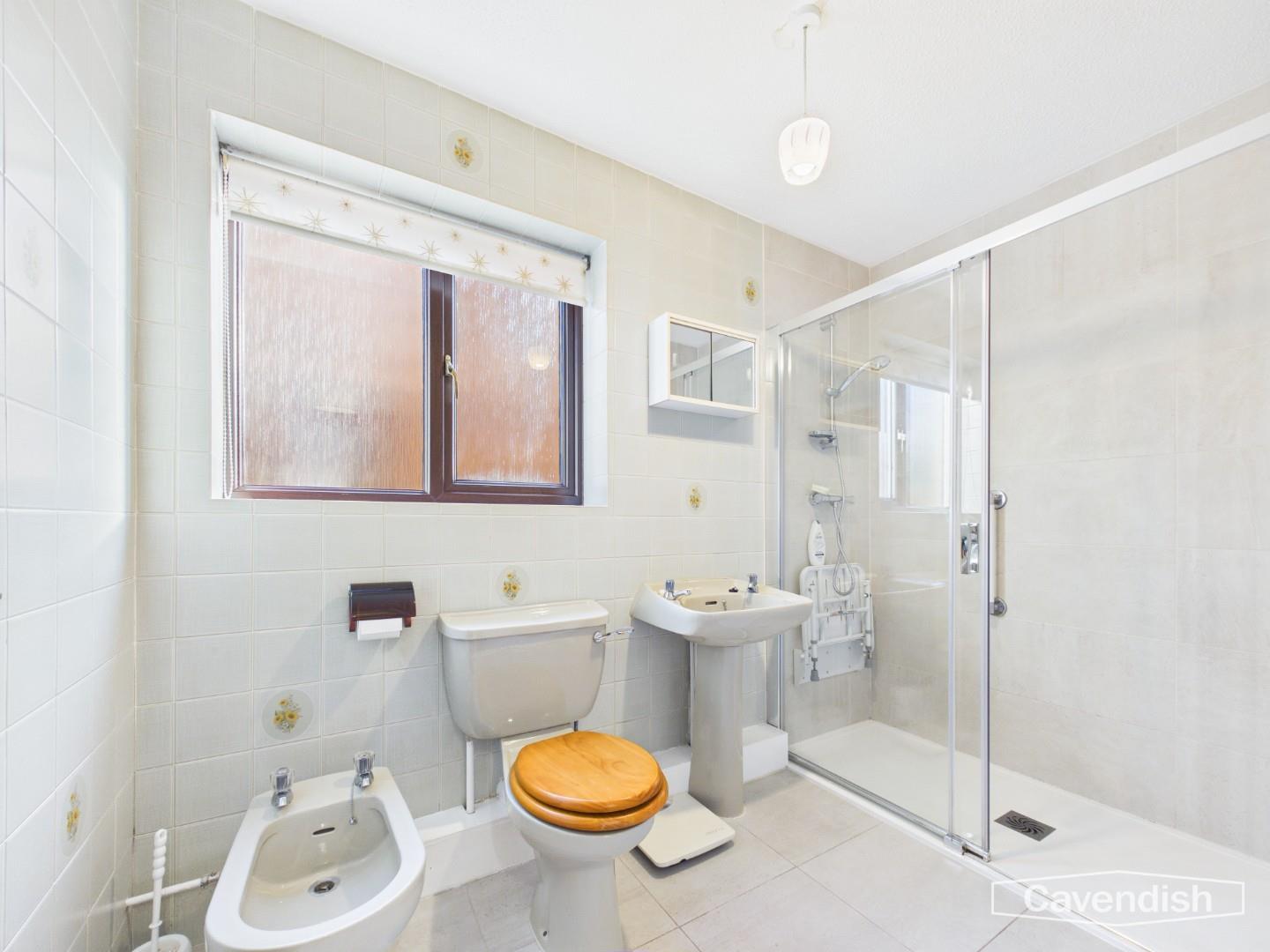 Dwyfor Avenue, Bryn-Y-Baal, Mold - BATHROOM