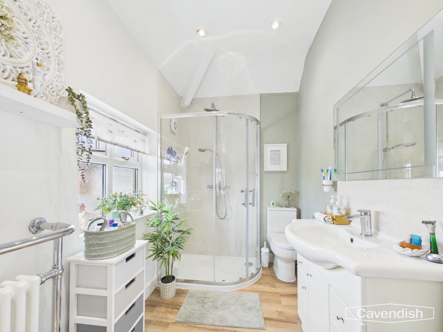 Wrexham Road, Mold - Ensuite