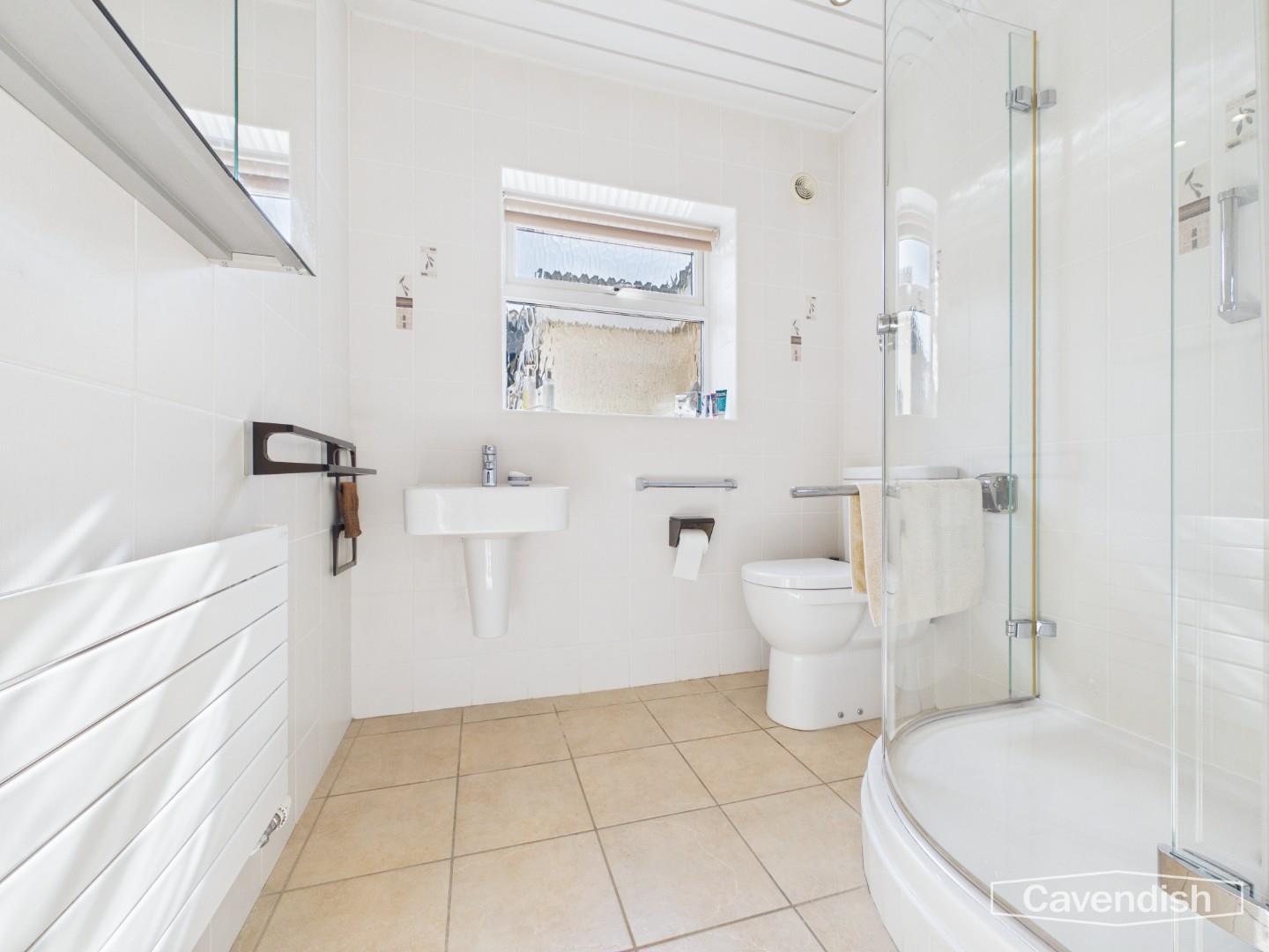 Cefn Bychan Road, Pantymwyn, Mold - Family Bathroom