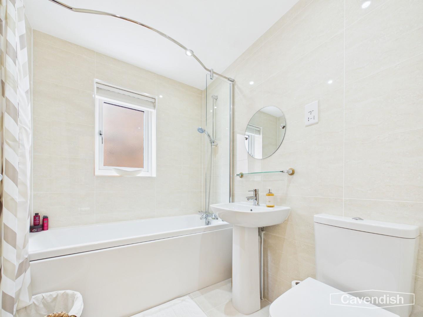 Plas Pen Y Glyn, Flint Mountain, Flint - Family Bathroom