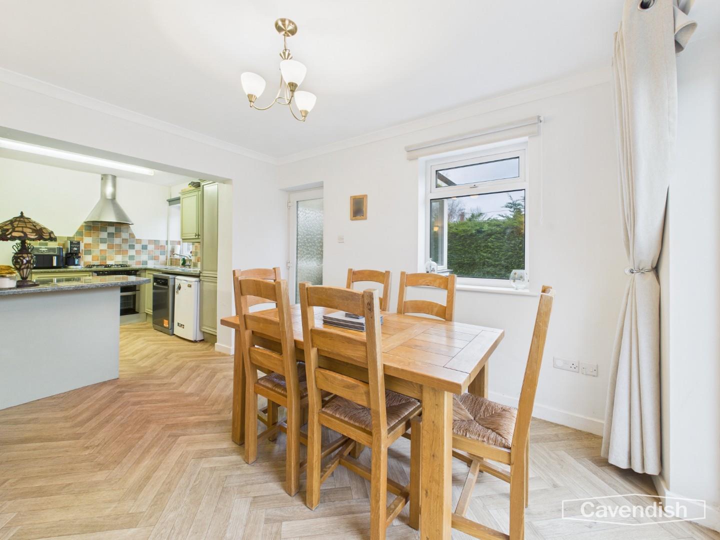 Ffordd Ganol, Sychdyn, Mold - DINING AREA