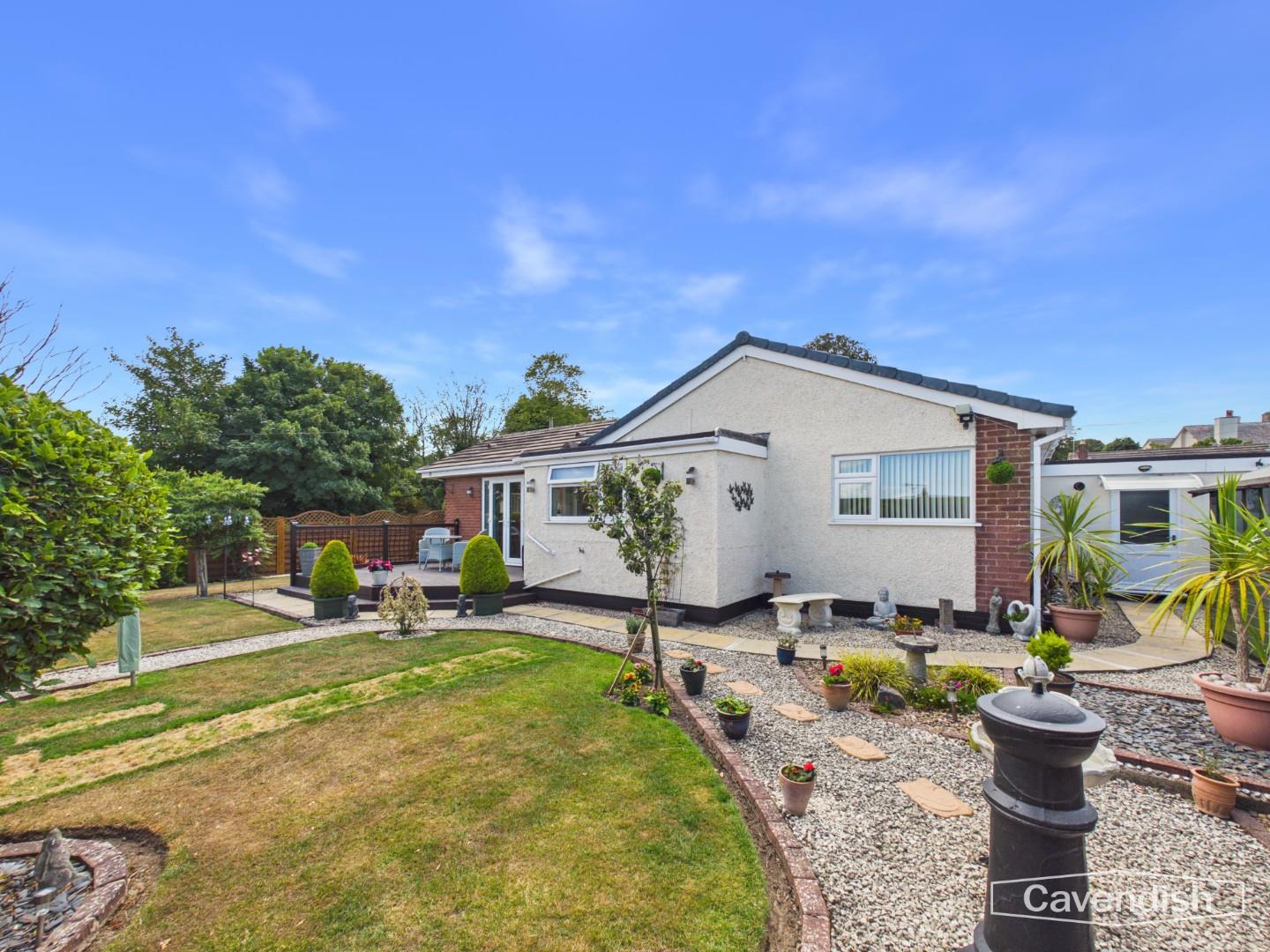 Bryn Eithin, Pentre Halkyn, Holywell - Garden