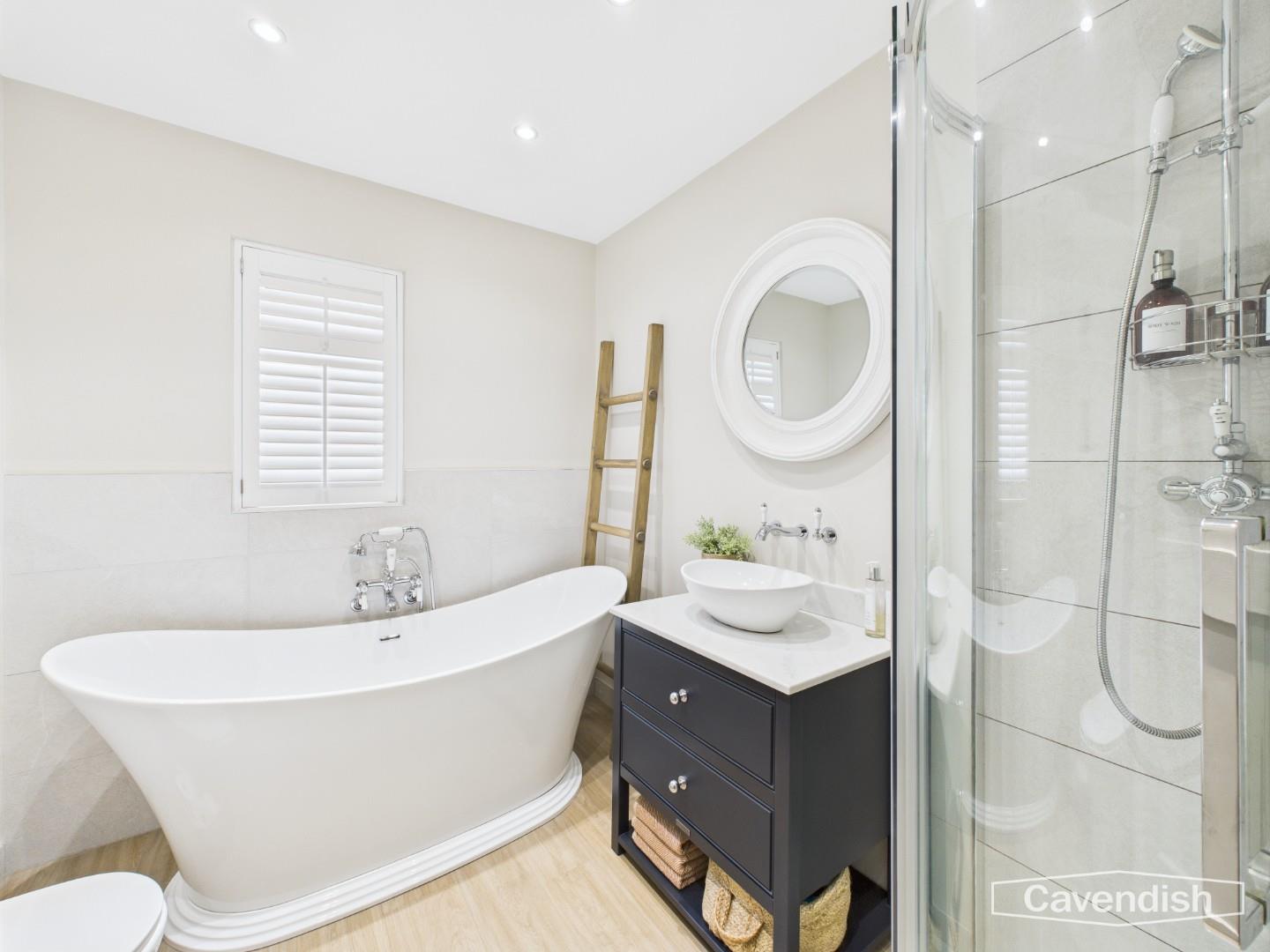 Llys Ambrose, Mold - BATHROOM