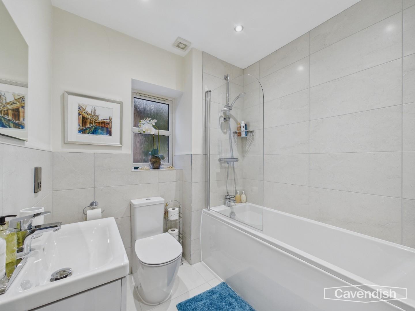 Ffordd Y Gwanwyn, Mold - FAMILY BATHROOM