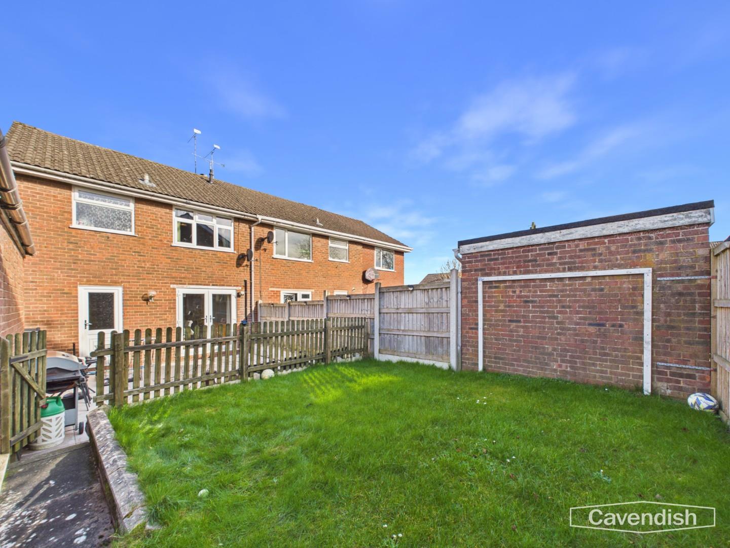 Lon Cae Del, 10 Lon Cae Del, Mold - External