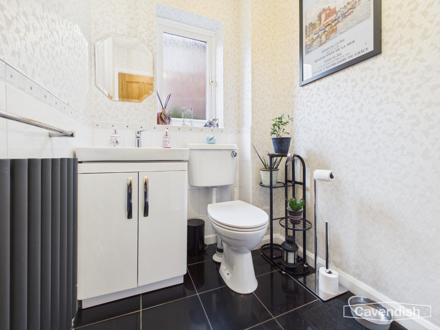 Ffordd Dawel, Sychdyn, Mold - Downstairs W/C