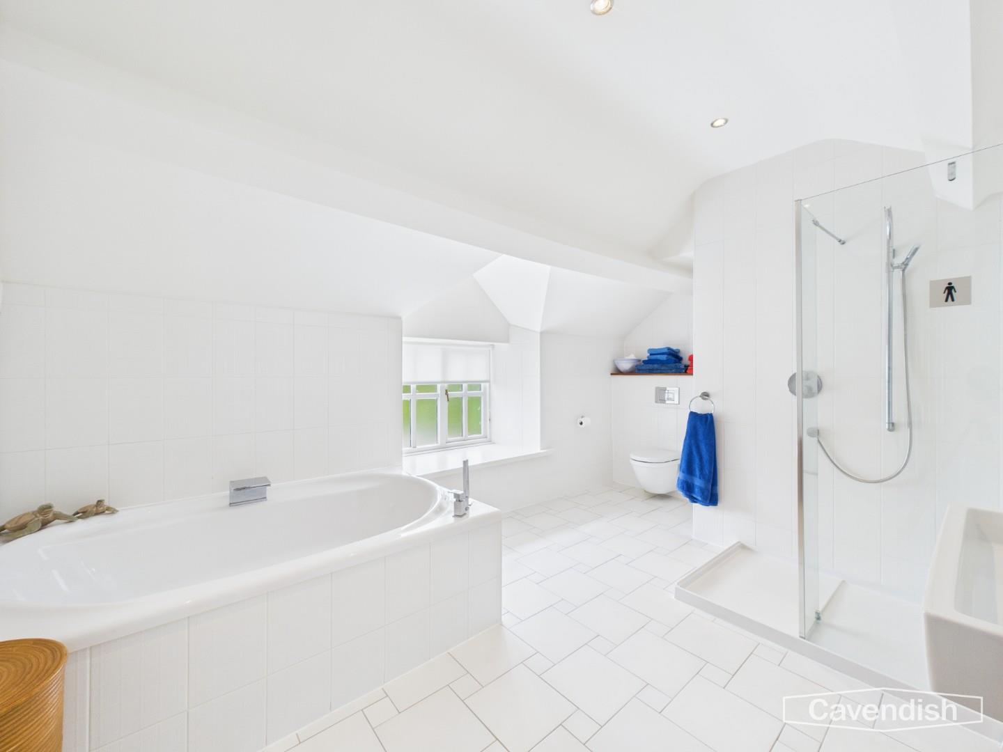 Gelli Road, Lloc, Holywell - FAMILY BATHROOM