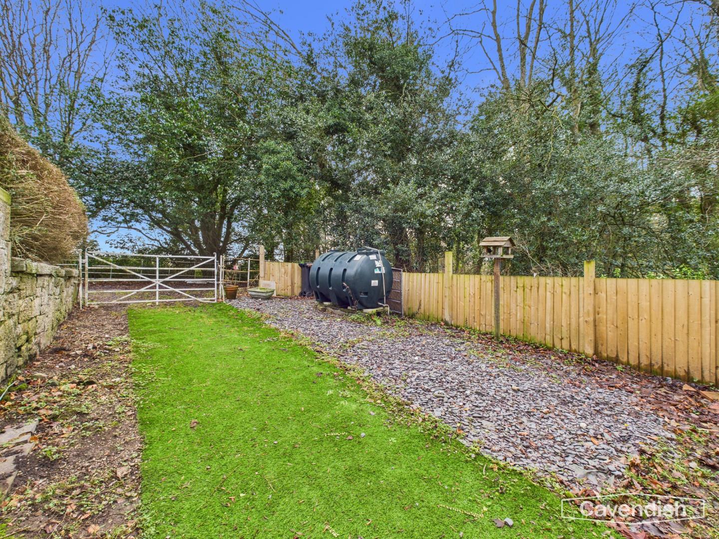 Penbedw, Nannerch, Mold - DRIVEWAY