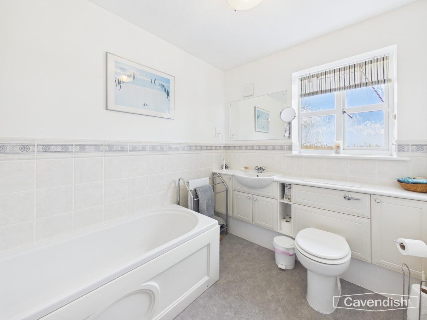 Parc Issa, Bryn-Y-Baal, Mold - Family Bathroom