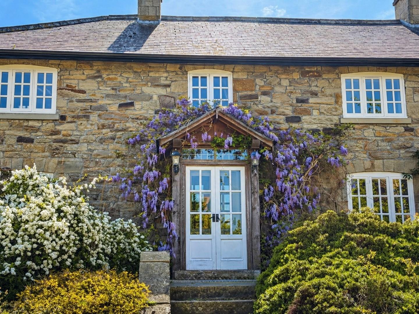 Rhosesmor Road, Northop, Mold - Entrance Porch