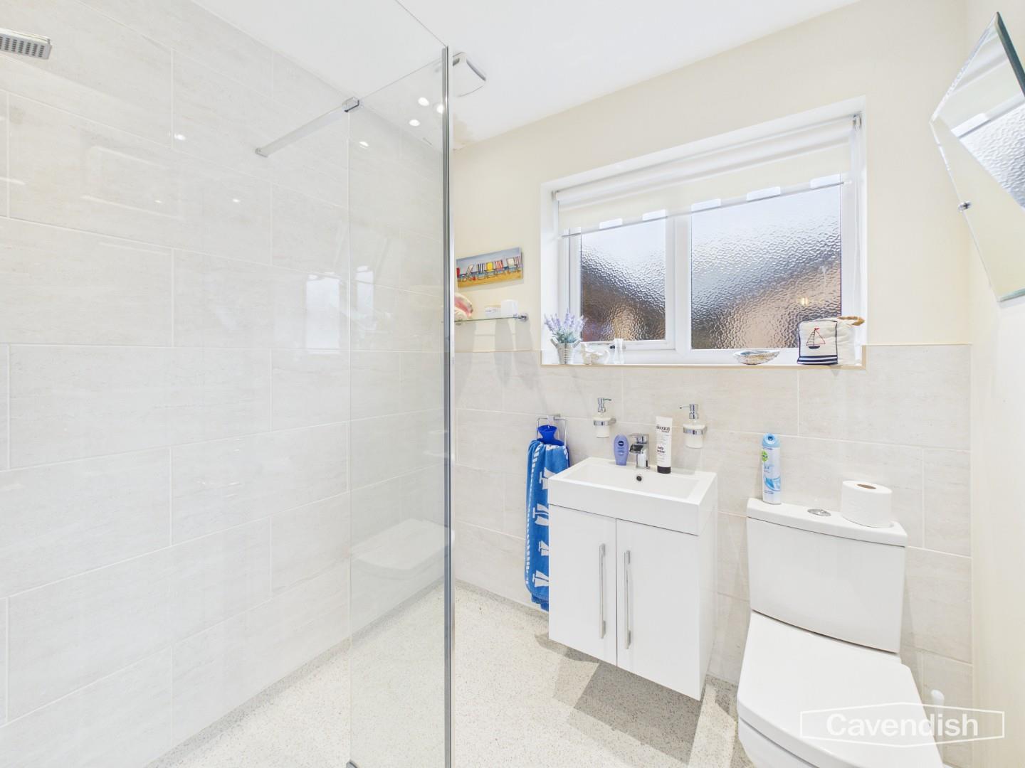 Pleasant View, Chester - FAMILY SHOWER ROOM