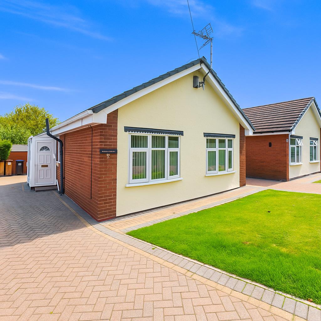 Rhodfa Helyg, Leeswood, Mold - EXTERNAL