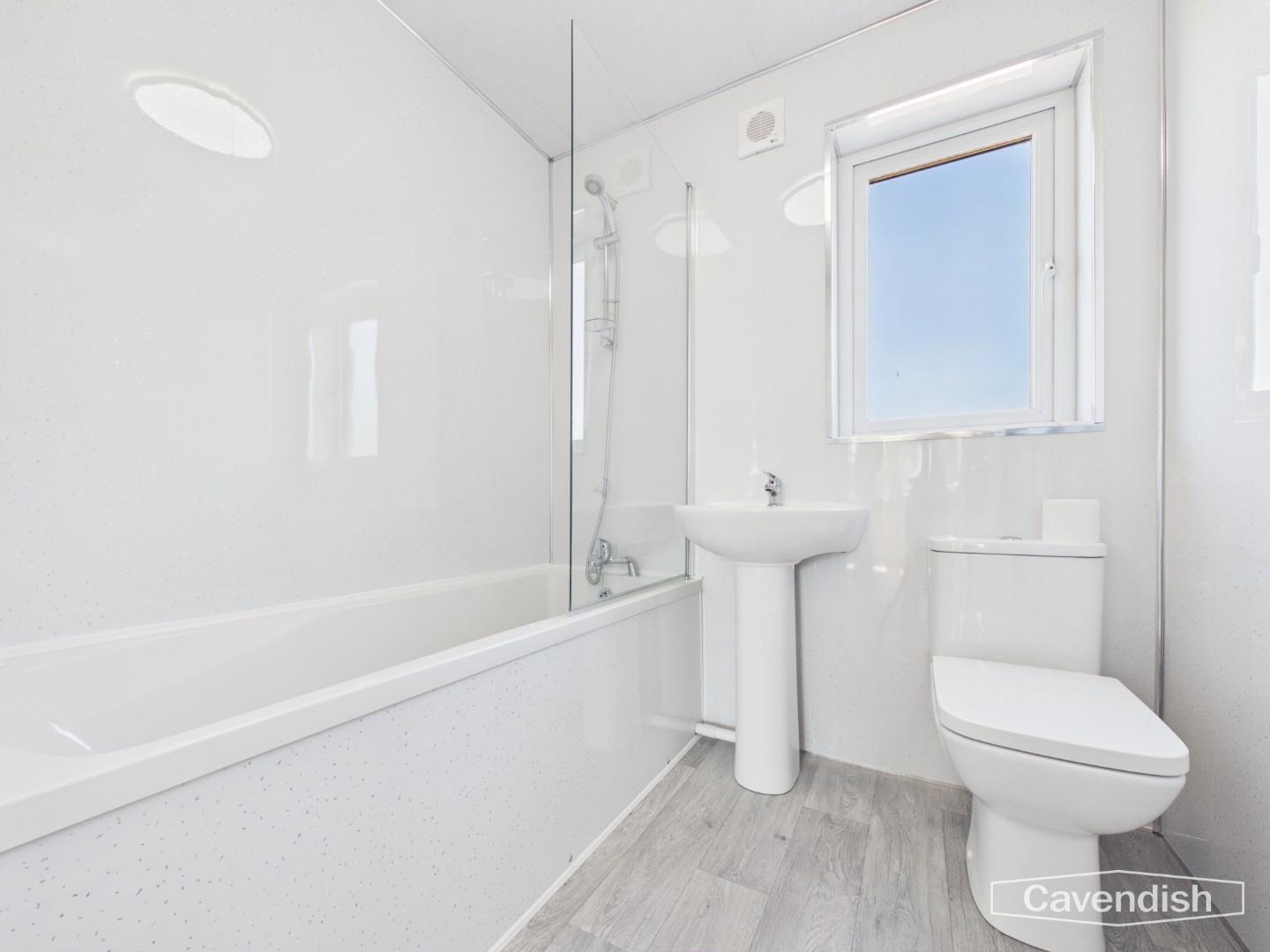 Cae Isa, New Brighton, Mold - Bathroom