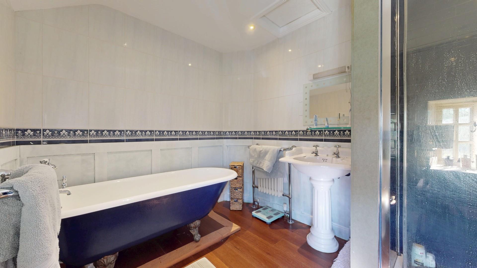 Rhosesmor Road, Northop, Mold - Master En Suite