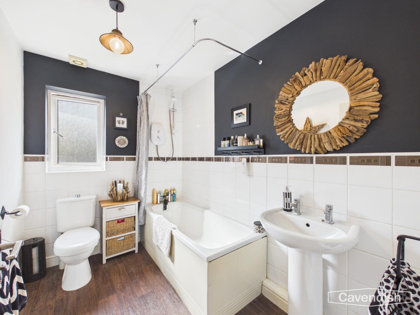 Maes Y Twr, Mold - BATHROOM