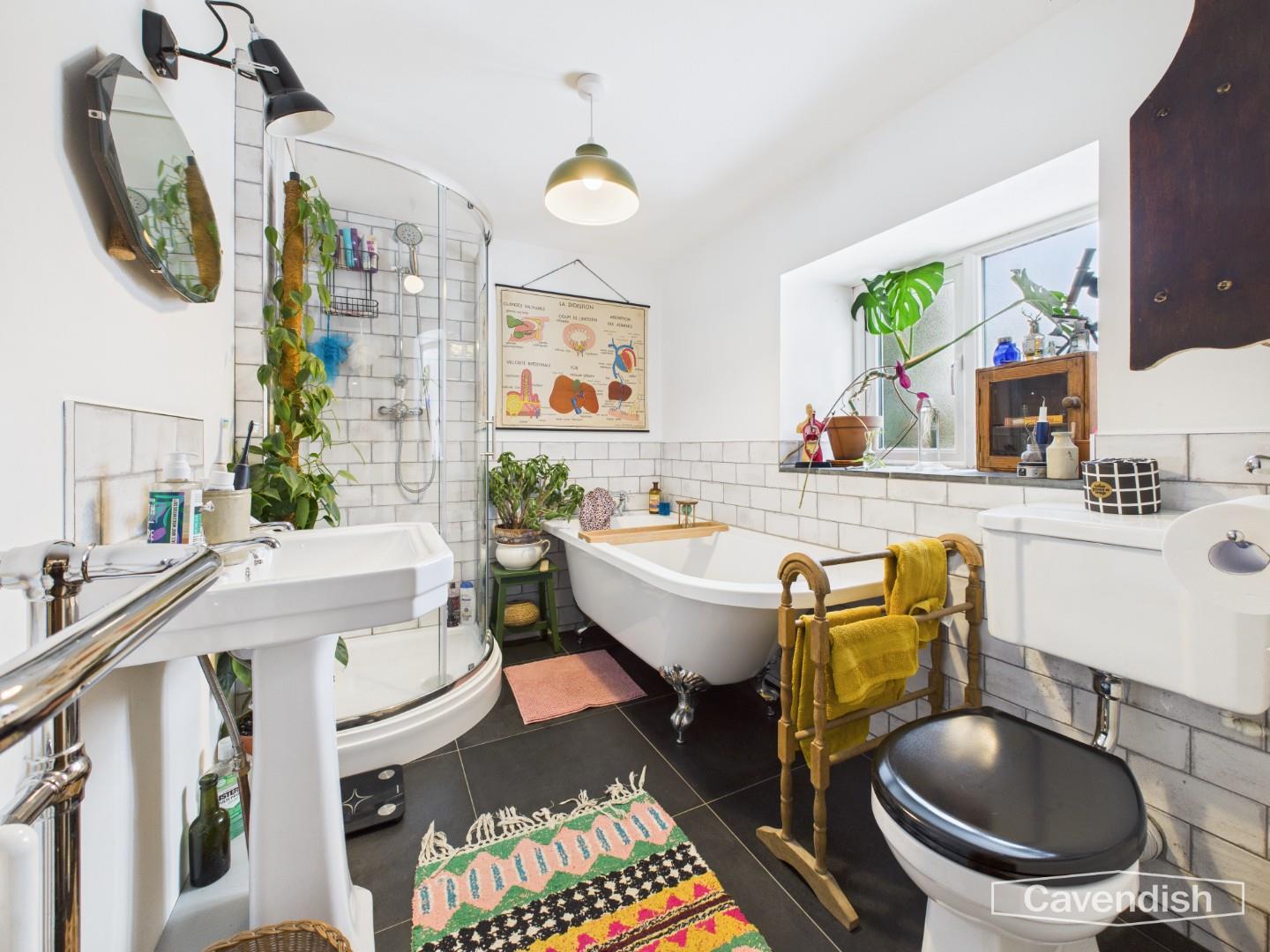 Ffordd Y Pentre, Nercwys, Mold - FAMILY BATHROOM