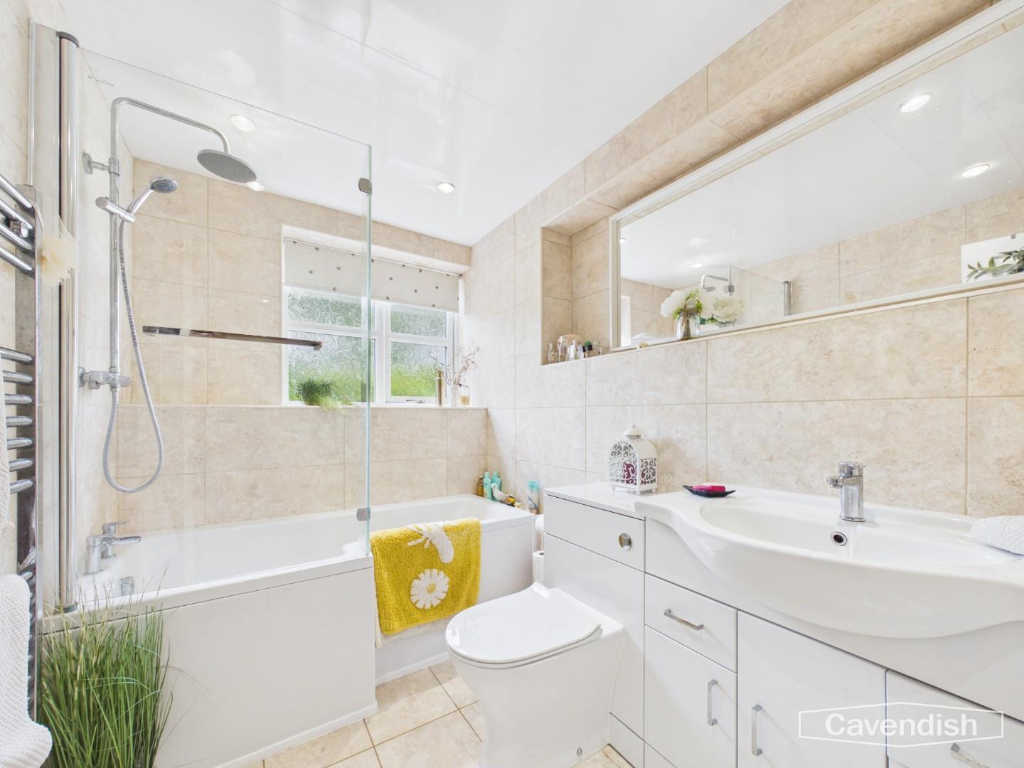 Rhes-Y-Cae, Holywell - Downstairs Bathroom