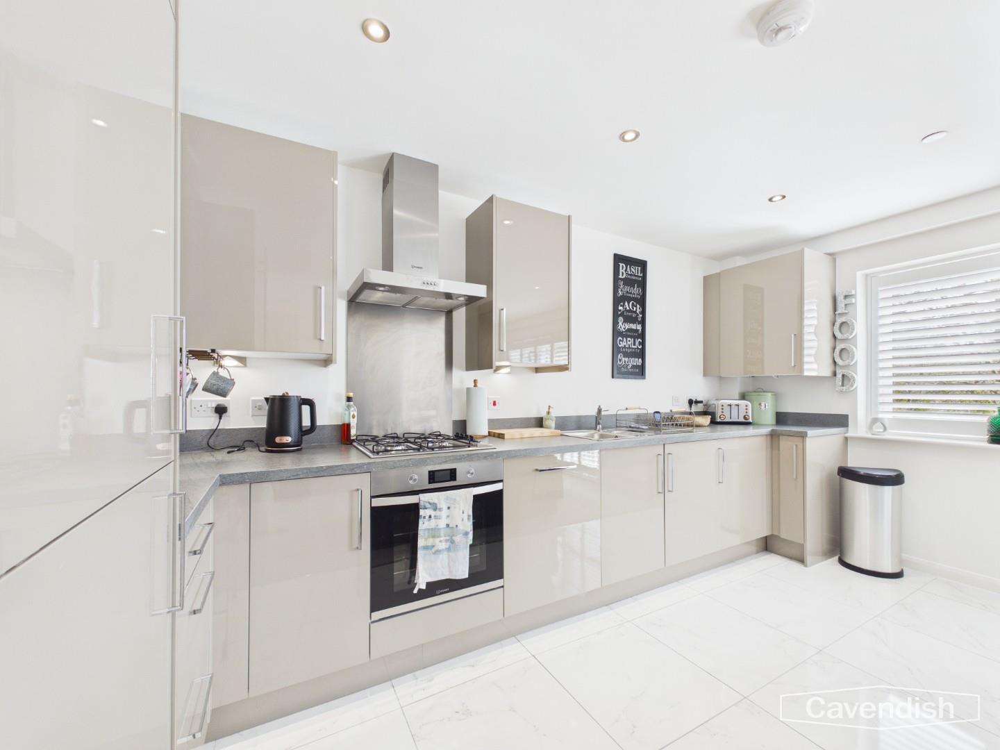 Ffordd Trebeirdd, Mold - Kitchen