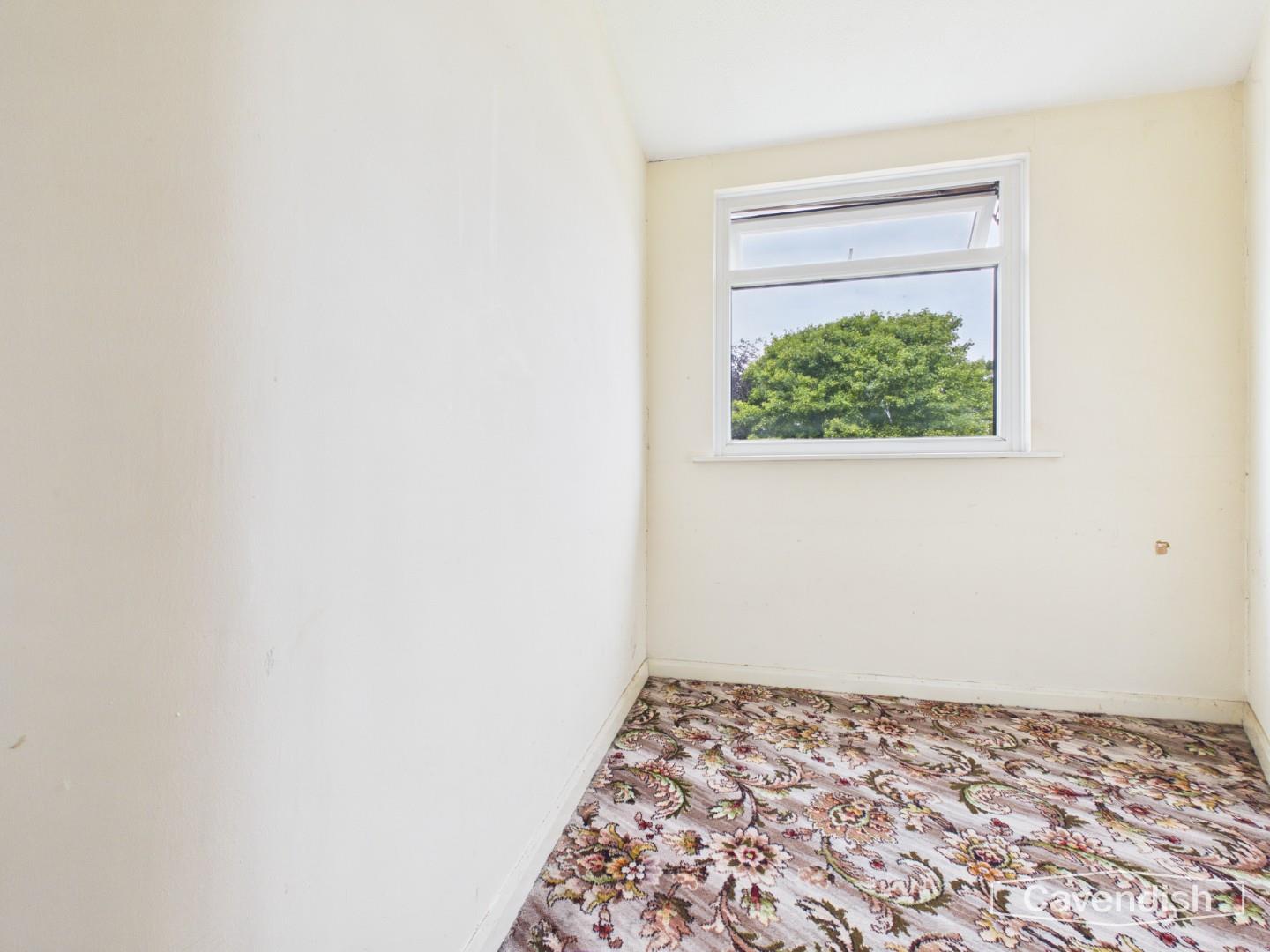 High Park, Gwernaffield, Mold - Office/walk-in closet