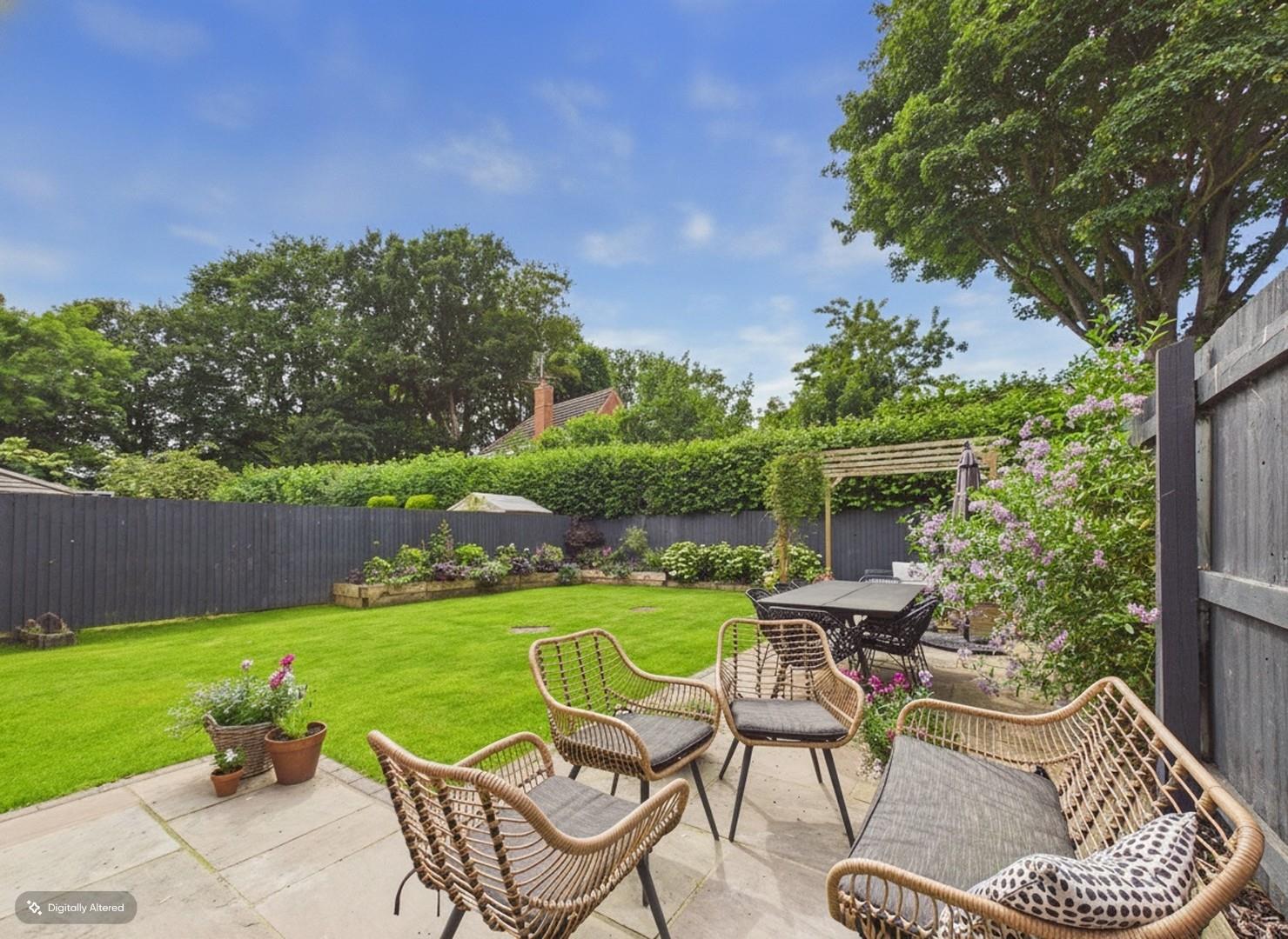 Ffordd Tywod, Mold - Patio
