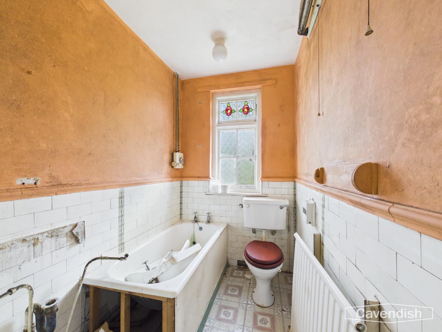 Bryn Yorkin Lane, Caergwrle, Wrexham - Bathroom
