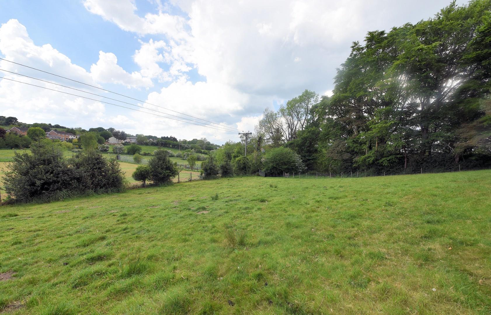 Ffordd Pen Y Bryn, Nercwys, Mold - GRAZING PADDOCK